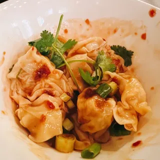 Wonton with Spicy Sauce