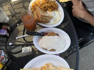 Goldie’s Deli & Restaurant