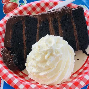 6 layer chocolate cake