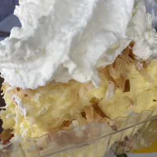 Coconut cream pie