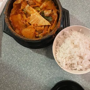 Kimchee Dol Sot