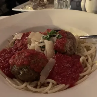 SPAGHETTI & MEATBALLS