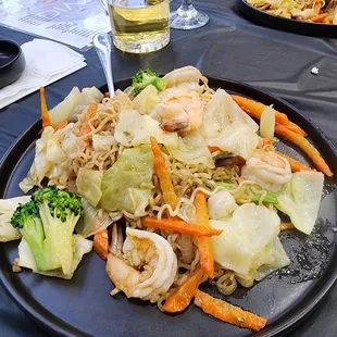 Seafood Pan Fried Noodles