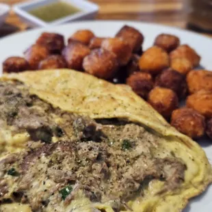 Pulled pork and green chile w/ onion omelet