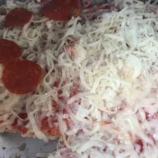 Major issue: cheese and pepperoni are not cooked into the pizza! I hope next time i come back this changes.