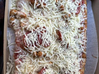 Dicarlos Downtown Pizza