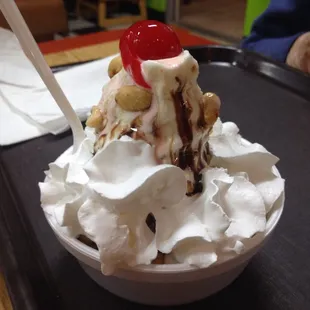 Tin Roof Sundae