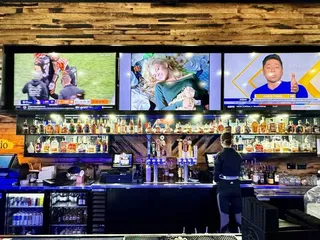 Cocktails Bar and Grill