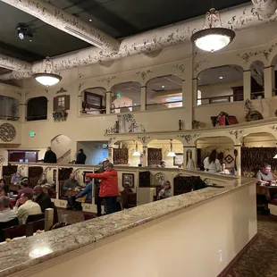 a crowd of people in a restaurant