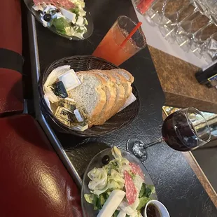 Delicious salads with drinks to start!