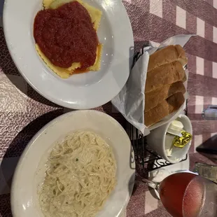 Ravioli's &amp; Fettuccine white zin..