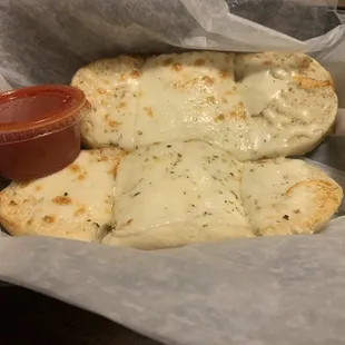 Cheese Bread with Tomato Sauce