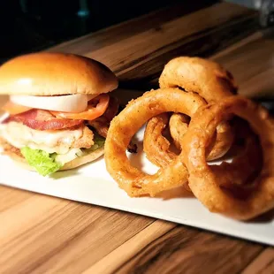 Dickey Shea's Smoke 'N Pour