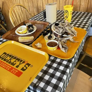 Tables not cleaned.
