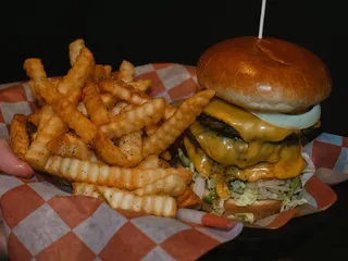 Longshots Sports Bar & Grill