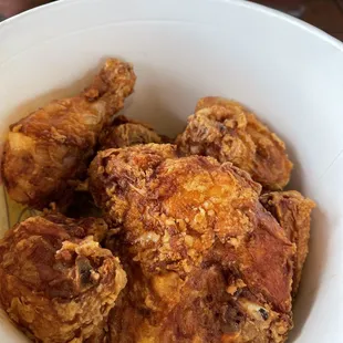a bowl of fried chicken