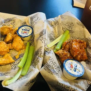 fried chicken, fried chicken wings, chicken wings and fried chicken, food, chicken, bbq chicken, chicken wings, bbq wings, poultry