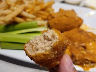 Island Wing Grill & Bar - Jacksonville