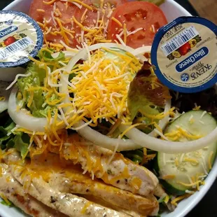 Grilled chicken salad