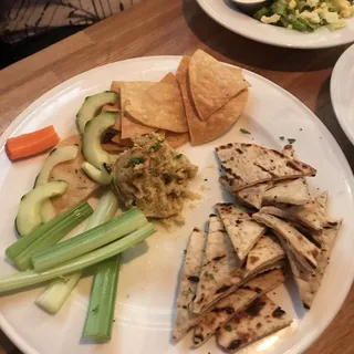 Hummus Plate