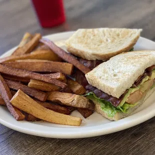 BLT-A (Bacon, Lettuce, Tomato, with Avocado)