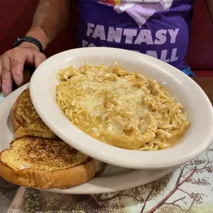 Portillo&apos;s pasta- huge portion and delicious!