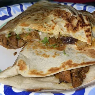 Quesadilla with carne asada