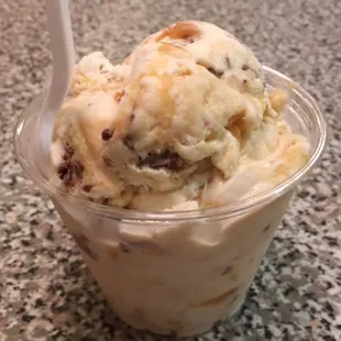 Caramel Chocolate Pretzel Swirl