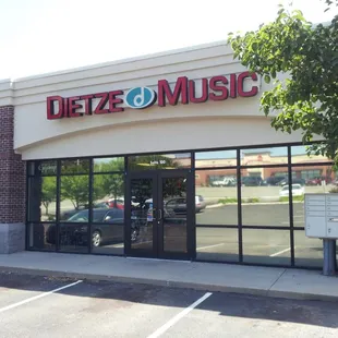Dietze Music Bellevue located in Bellevue NE