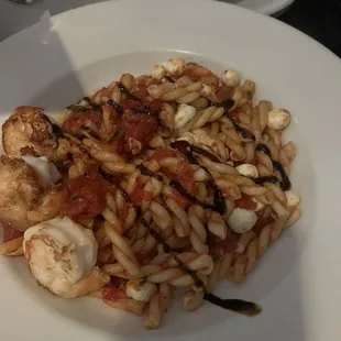 Caprese Pasta With Shrimp with Gemelli Noodles