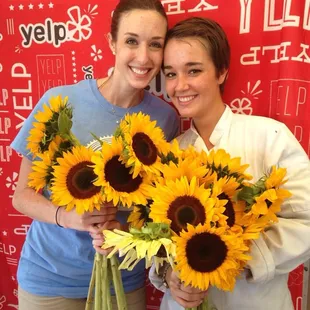 You know it&apos;s Dig IN when the sunflowers come into action. @yelpindy