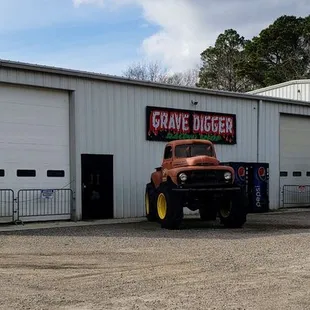 View of Building for Digger&apos;s Dungeon