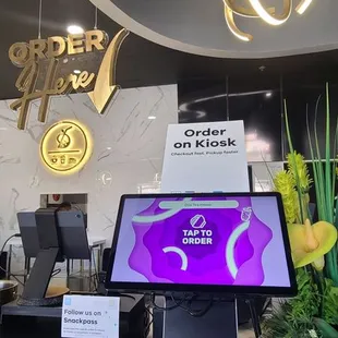 the front desk of a coffee shop