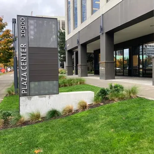 Bellevue Plaza Center Exterior.