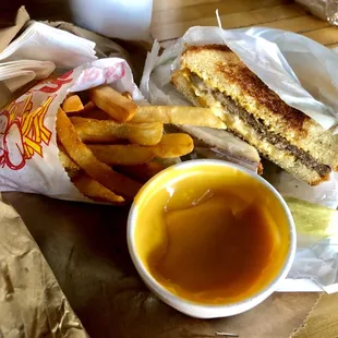 Cheese fries &amp; a patty melt