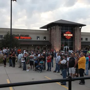 Dillon Brothers Throttle Thursdays