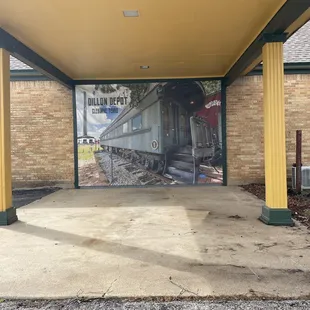 Mural at the rear parking area.