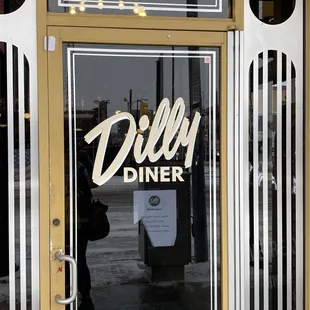 Perfect retro dinner door