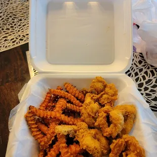 Six jumbo shrimp and sweet potato fries