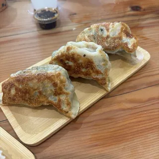 Chicken Pot Stickers /3PCS