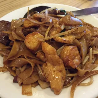 Chicken Chow Fun