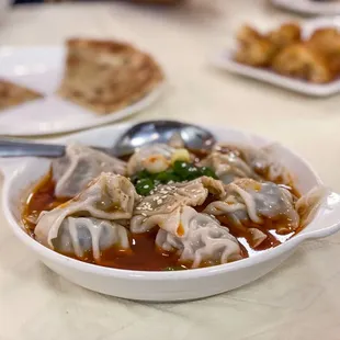 Wontons with Chili Sauce