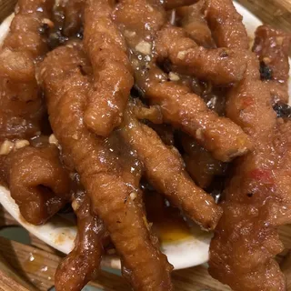 Steamed Chicken Feet