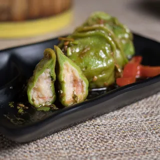 9. Spinach Seafood Dumpling