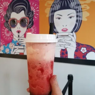 T13. Salty Cheese Strawberry Fresh Fruit Tea