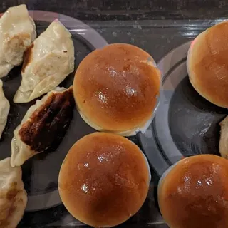 Baked Bbq Pork Buns (5)