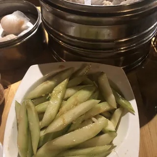 Pickled Garlic Cucumber