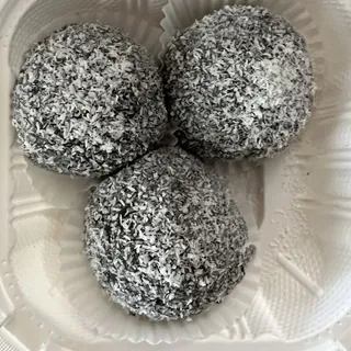 Black Sesame and coconut mochi/