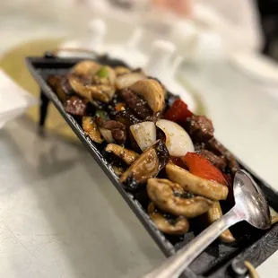 Honey Sauce Beef with Mushroom Dinner