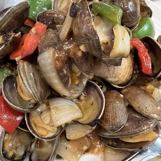 Fresh Clams in Black bean Sauce